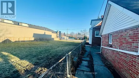 486 Matthew Brady Avenue Windsor ON N8S 3J6