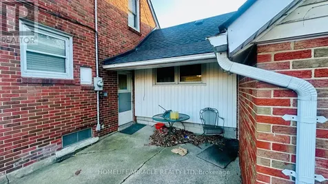 486 Matthew Brady Avenue Windsor ON N8S 3J6