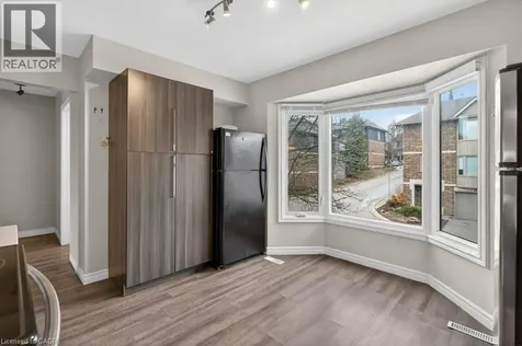 1548 Richmond Street London ON N6G 4W7