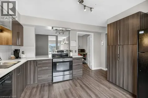 1548 Richmond Street London ON N6G 4W7