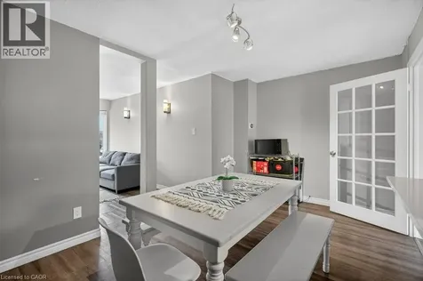 1548 Richmond Street London ON N6G 4W7