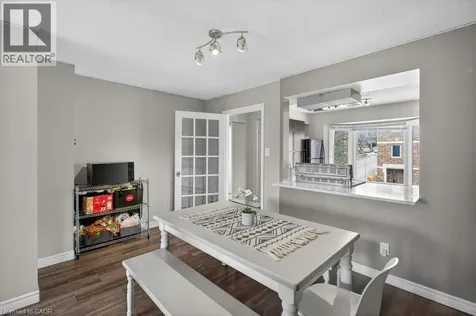 1548 Richmond Street London ON N6G 4W7