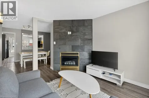 1548 Richmond Street London ON N6G 4W7