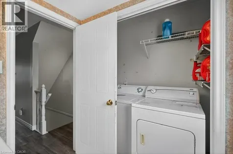 1548 Richmond Street London ON N6G 4W7