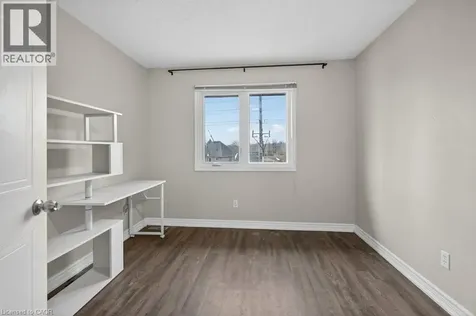 1548 Richmond Street London ON N6G 4W7
