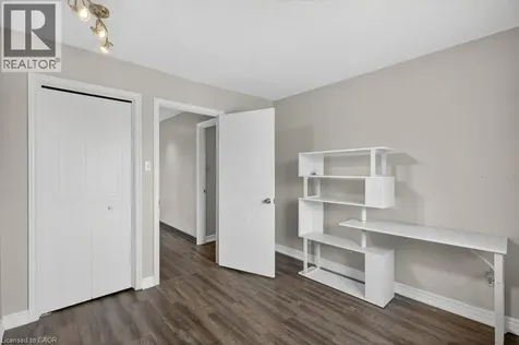 1548 Richmond Street London ON N6G 4W7