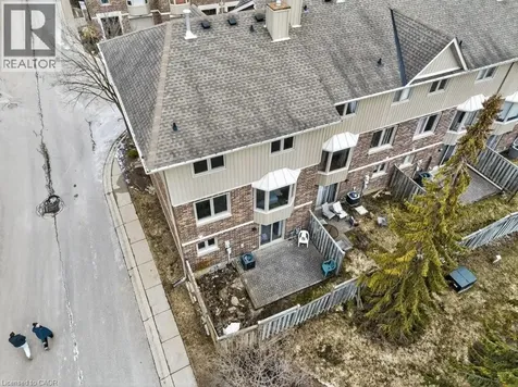 1548 Richmond Street London ON N6G 4W7