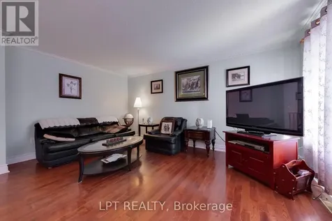 1 Bay Court Wasaga Beach ON L9Z 1P7