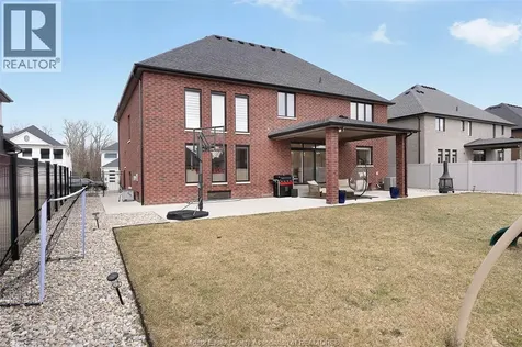 6036 Silver Maple Road Lasalle ON N9H 0L6
