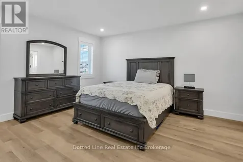 18 Walnut Drive Tillsonburg ON N4G 5S2