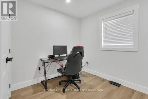 18 Walnut Drive Tillsonburg ON N4G 5S2