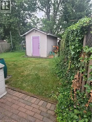 9 Valley Road St. Catharines ON L2S 1Y7
