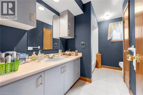 9 Valley Road St. Catharines ON L2S 1Y7