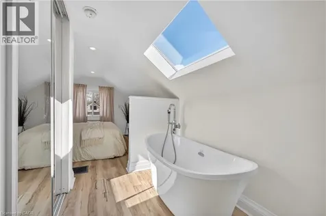 8 East 23rd Street Hamilton ON L8V 2W6