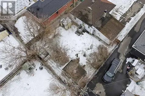479 Newman Avenue Ottawa ON K1K 1N8