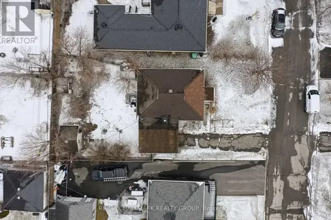 479 Newman Avenue Ottawa ON K1K 1N8