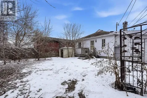 479 Newman Avenue Ottawa ON K1K 1N8