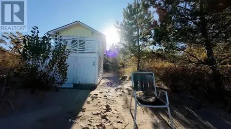 40 Vozka Drive Huron-kinloss ON N2Z 0B3