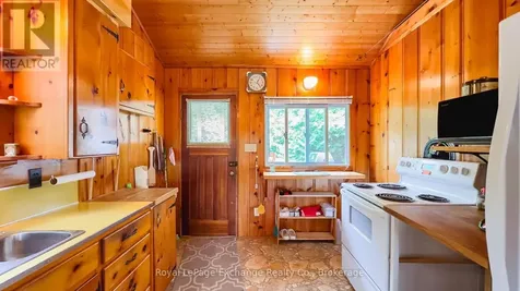 40 Vozka Drive Huron-kinloss ON N2Z 0B3
