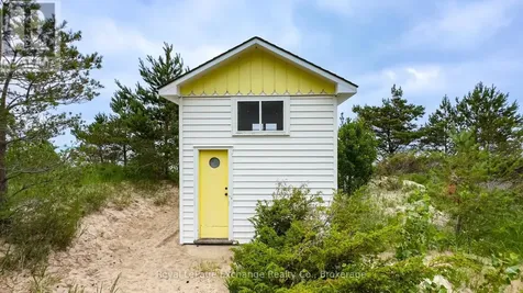 40 Vozka Drive Huron-kinloss ON N2Z 0B3