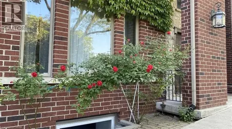 98 Burbank Drive Toronto ON M2K 1N4