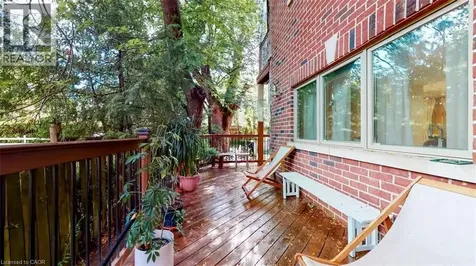 98 Burbank Drive Toronto ON M2K 1N4
