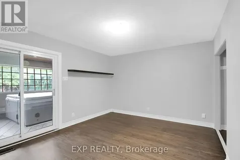 2247 Miramichi Street Ottawa ON K2C 0Z1