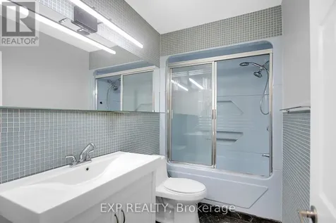 2247 Miramichi Street Ottawa ON K2C 0Z1