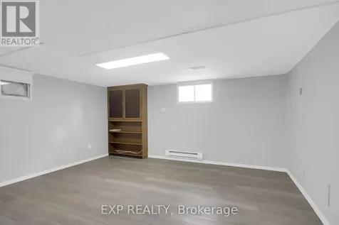 2247 Miramichi Street Ottawa ON K2C 0Z1
