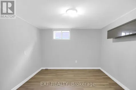 2247 Miramichi Street Ottawa ON K2C 0Z1