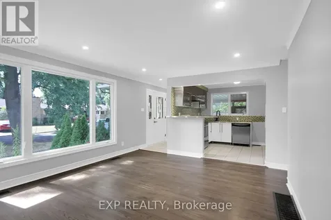 2247 Miramichi Street Ottawa ON K2C 0Z1