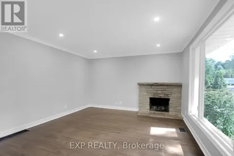2247 Miramichi Street Ottawa ON K2C 0Z1