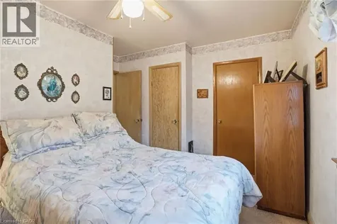424 East 42nd Street Hamilton ON L8T 3A9