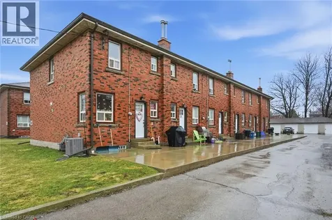 424 East 42nd Street Hamilton ON L8T 3A9