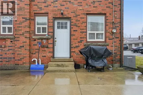 424 East 42nd Street Hamilton ON L8T 3A9