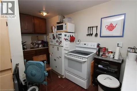 62 Arthur Street Brantford ON N3S 3H8