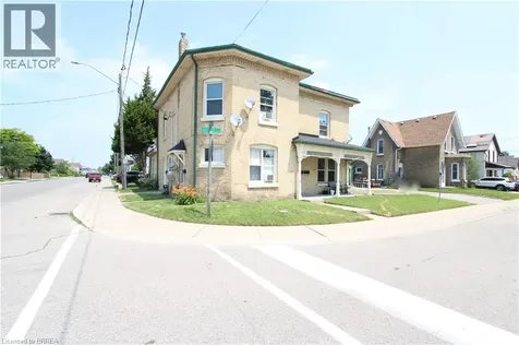 62 Arthur Street Brantford ON N3S 3H8