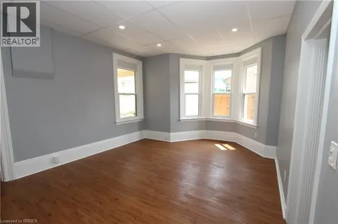 62 Arthur Street Brantford ON N3S 3H8