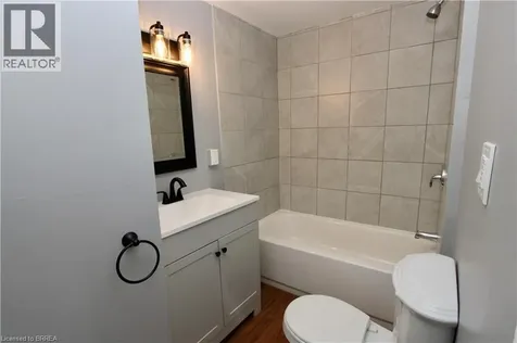 62 Arthur Street Brantford ON N3S 3H8