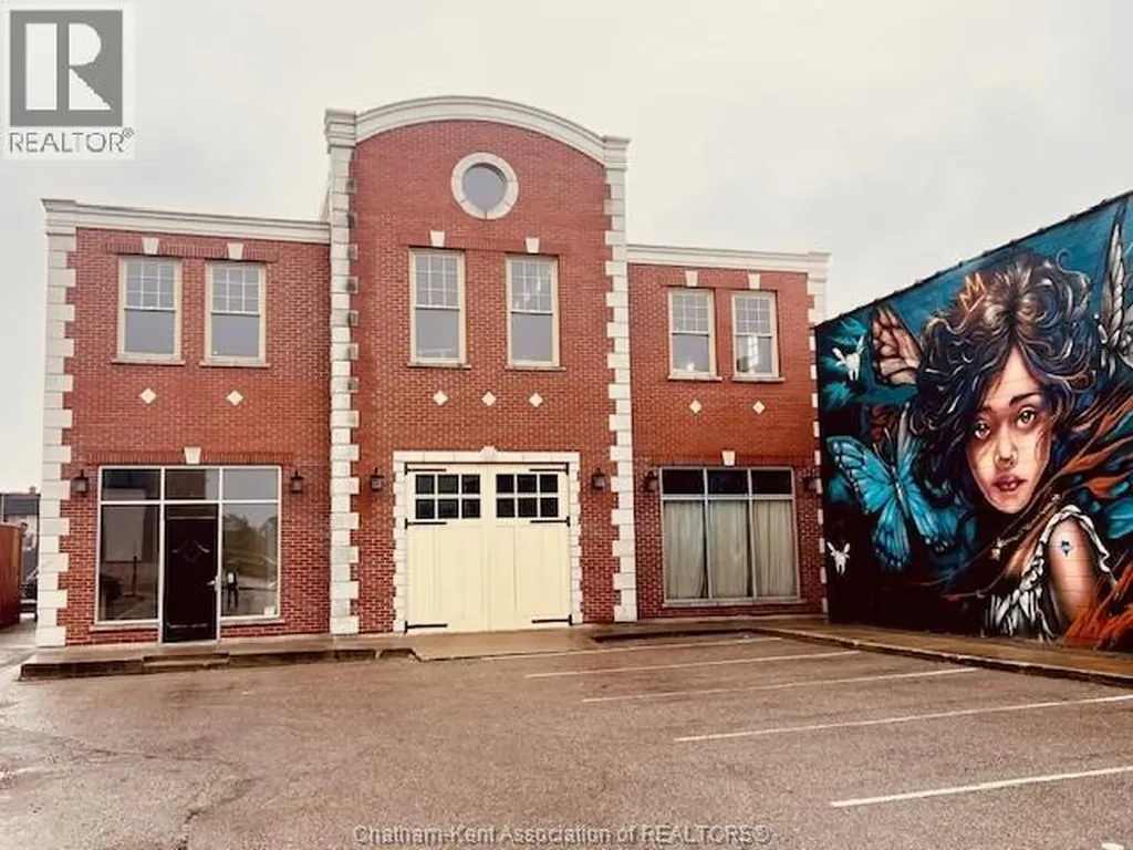 44 Fourth Street Chatham ON N7M 2G2