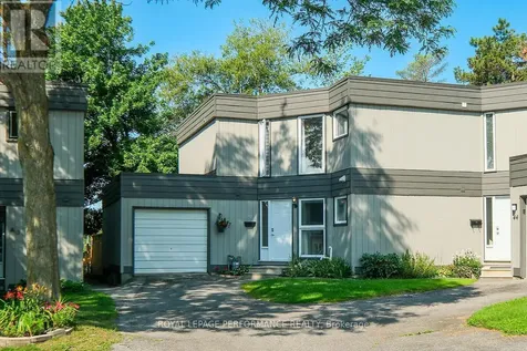 42 Compata Way Ottawa ON K1B 4W9