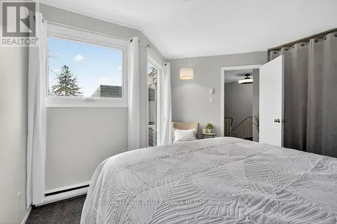 42 Compata Way Ottawa ON K1B 4W9