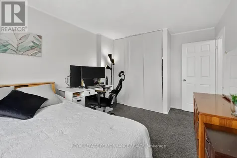 42 Compata Way Ottawa ON K1B 4W9