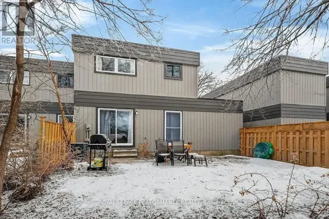 42 Compata Way Ottawa ON K1B 4W9