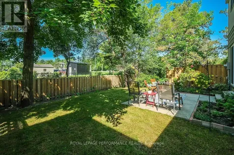 42 Compata Way Ottawa ON K1B 4W9
