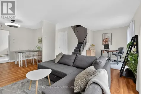 42 Compata Way Ottawa ON K1B 4W9