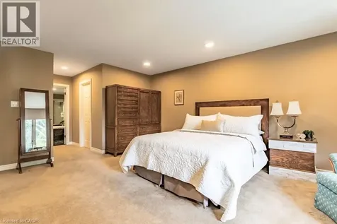 223 Briar Hill Crescent Ancaster ON L9G 3M9