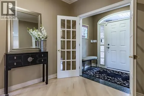 223 Briar Hill Crescent Ancaster ON L9G 3M9
