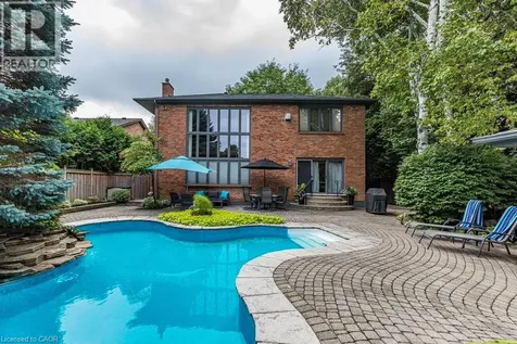 223 Briar Hill Crescent Ancaster ON L9G 3M9