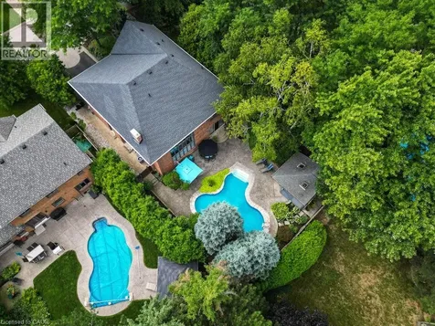 223 Briar Hill Crescent Ancaster ON L9G 3M9